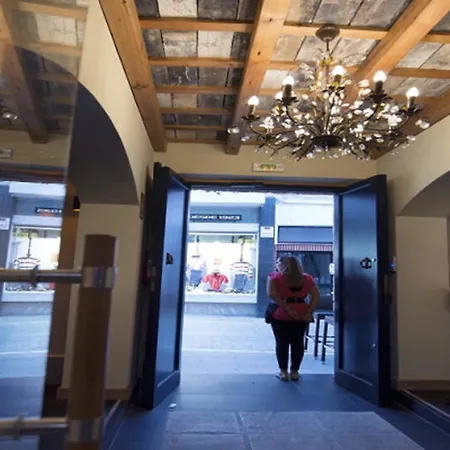 Ferreira Boutique كونيل ذي لا فرونتيرا